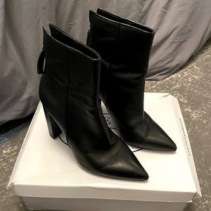Trista Steve Madden heeled boot